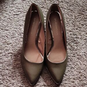 BCBGeneration Women's Olive Pumps